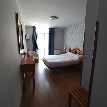 Aguila Real Hotell 3*