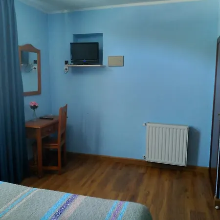Hotell Aguila Real 3*