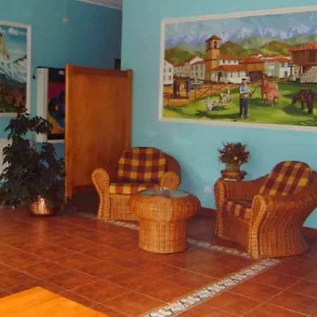 Hotell Aguila Real 3*