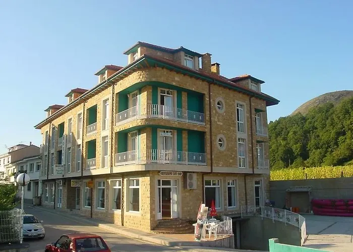 águila Real Hotel 3*